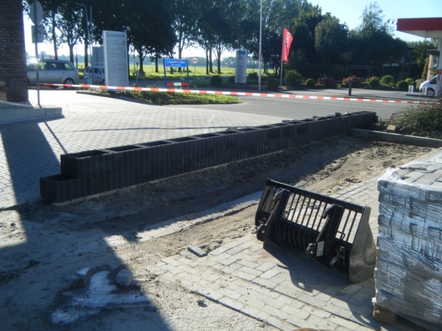 spoorstraatbloembakken2.jpg